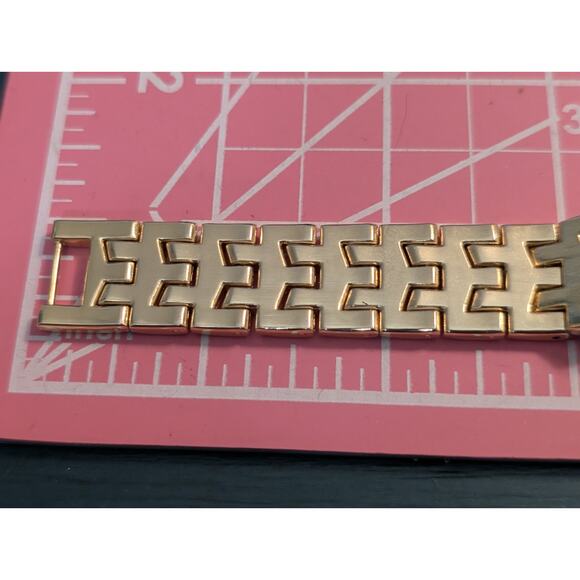 Neo Vintage GRUEN Precision 'Cintree Curvex' Quartz  30mm Unisex Watch - Picture 6 of 8